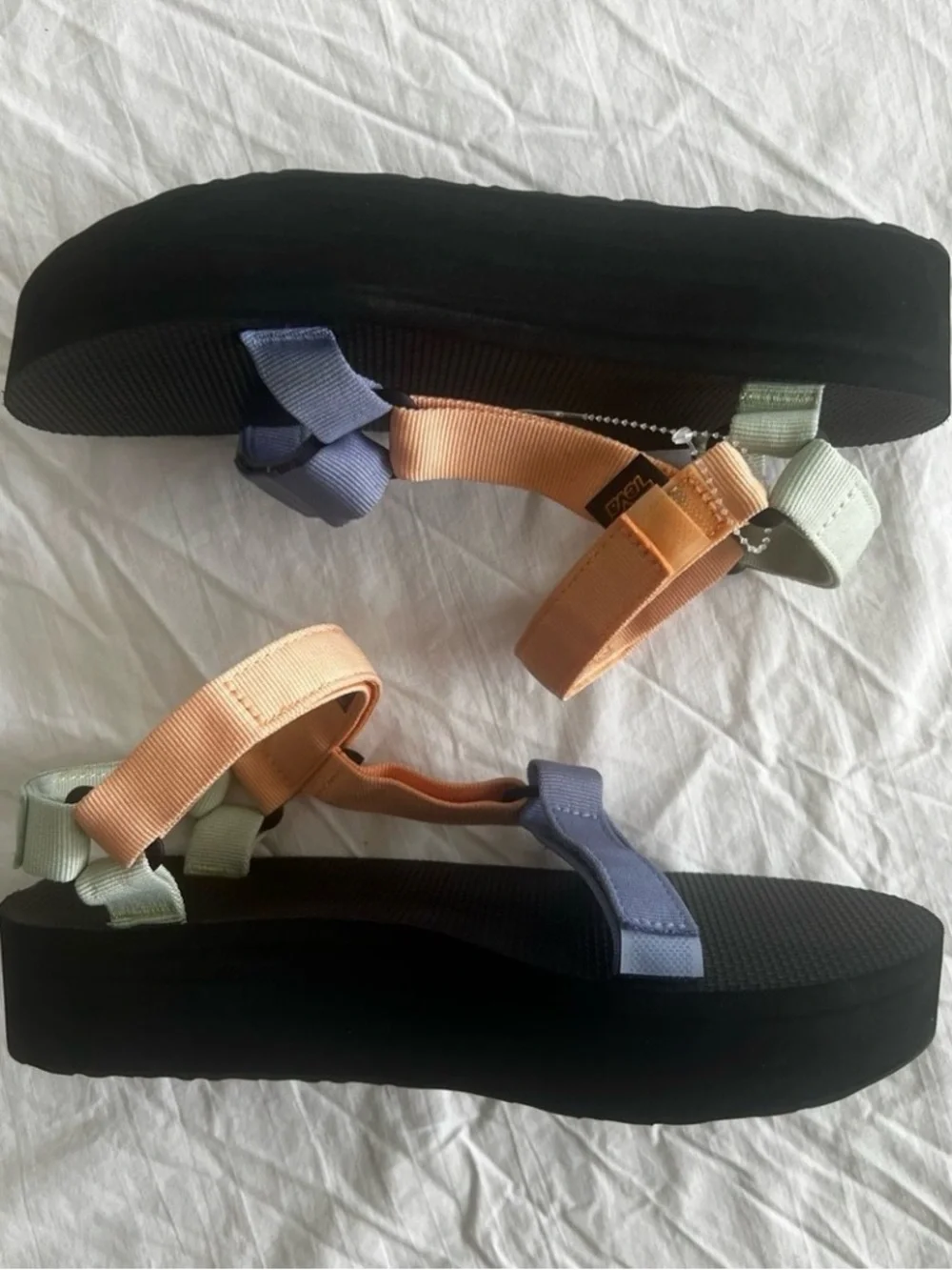 Teva Flatform Universal Sherbert Multi Flatform Sandals Women's Size 11 NWOT